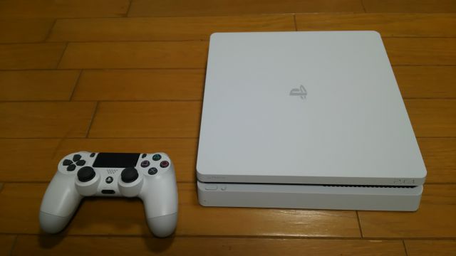 プレイステーション4 グレイシャーホワイト